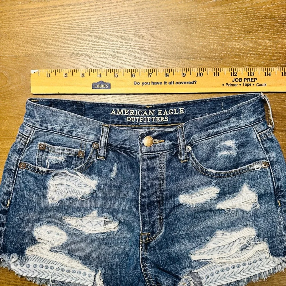 American Eagle Vintage Button Fly Denim High Rise Festival Shorts Womens Size 4‎